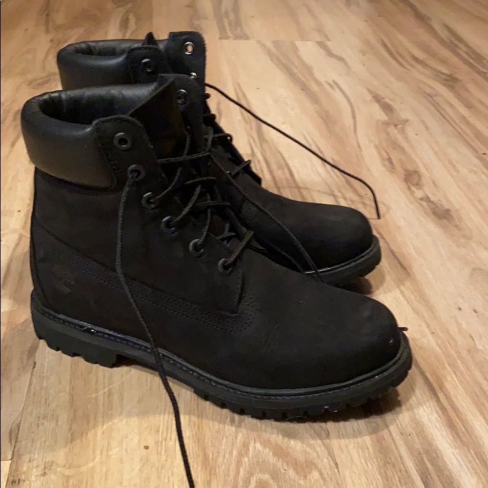 Black Timberlands